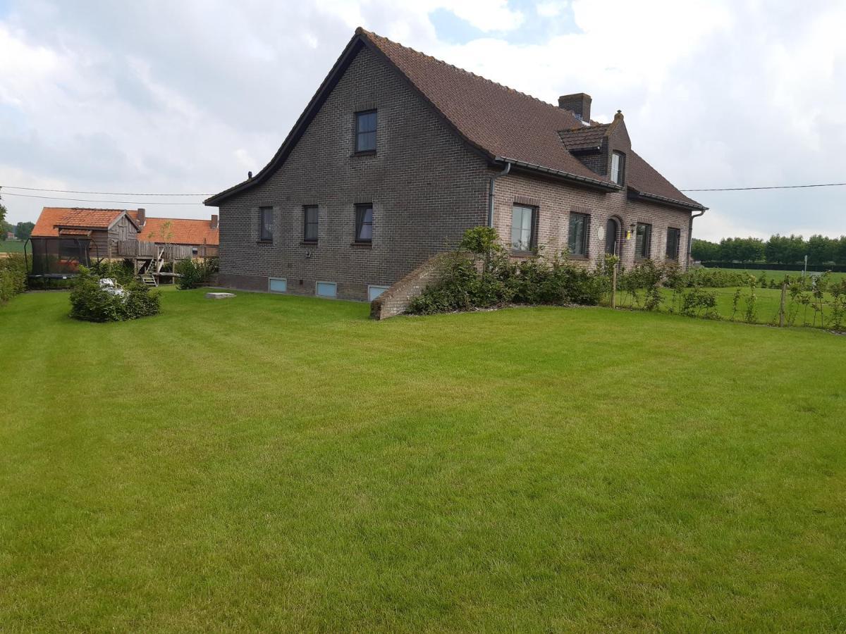 vakantiehuis zoetendaal Reningelst Buitenkant foto